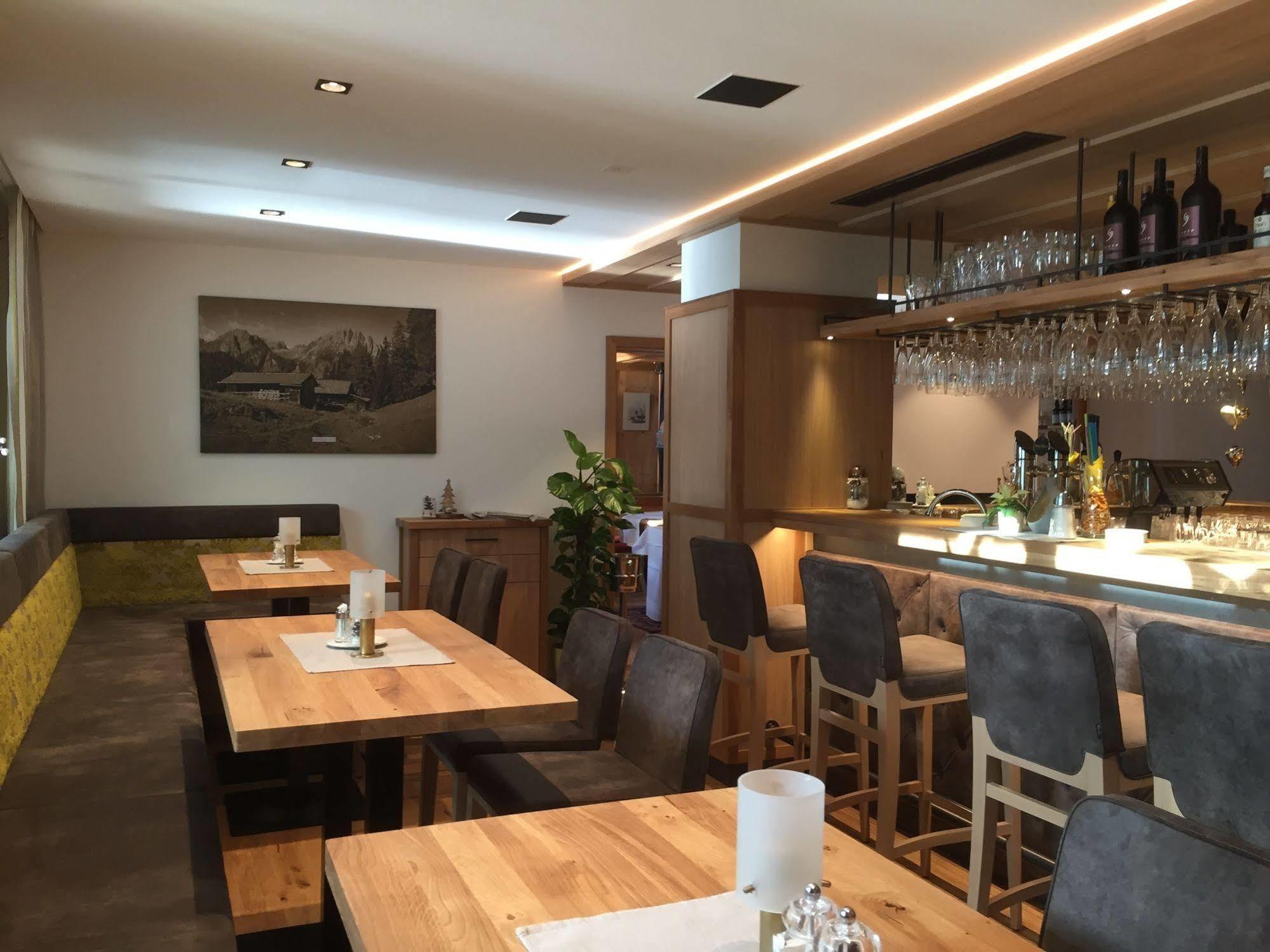 Hotel Moarhof Лиенц Екстериор снимка